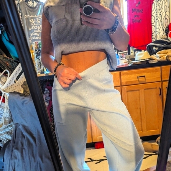 Check OUT CLOSET! FROM WHERE I POSH😉 CUTE OUTFIT🥰 - Picture 8 of 10